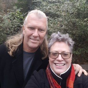 Meet your Posher, Joni